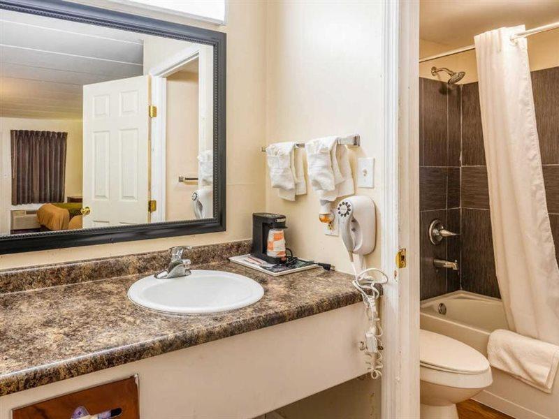 Econo Lodge Franklin Екстер'єр фото