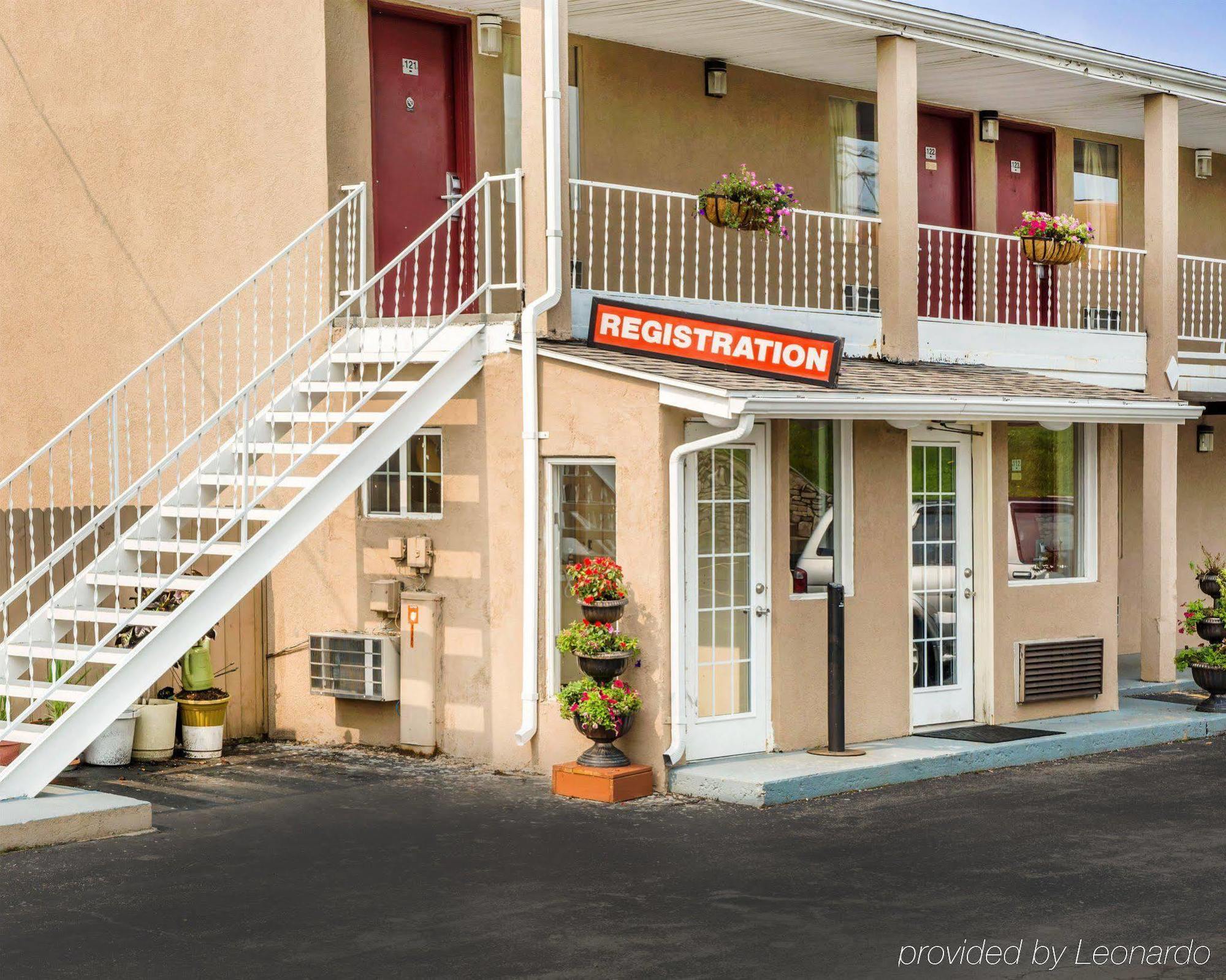 Econo Lodge Franklin Екстер'єр фото